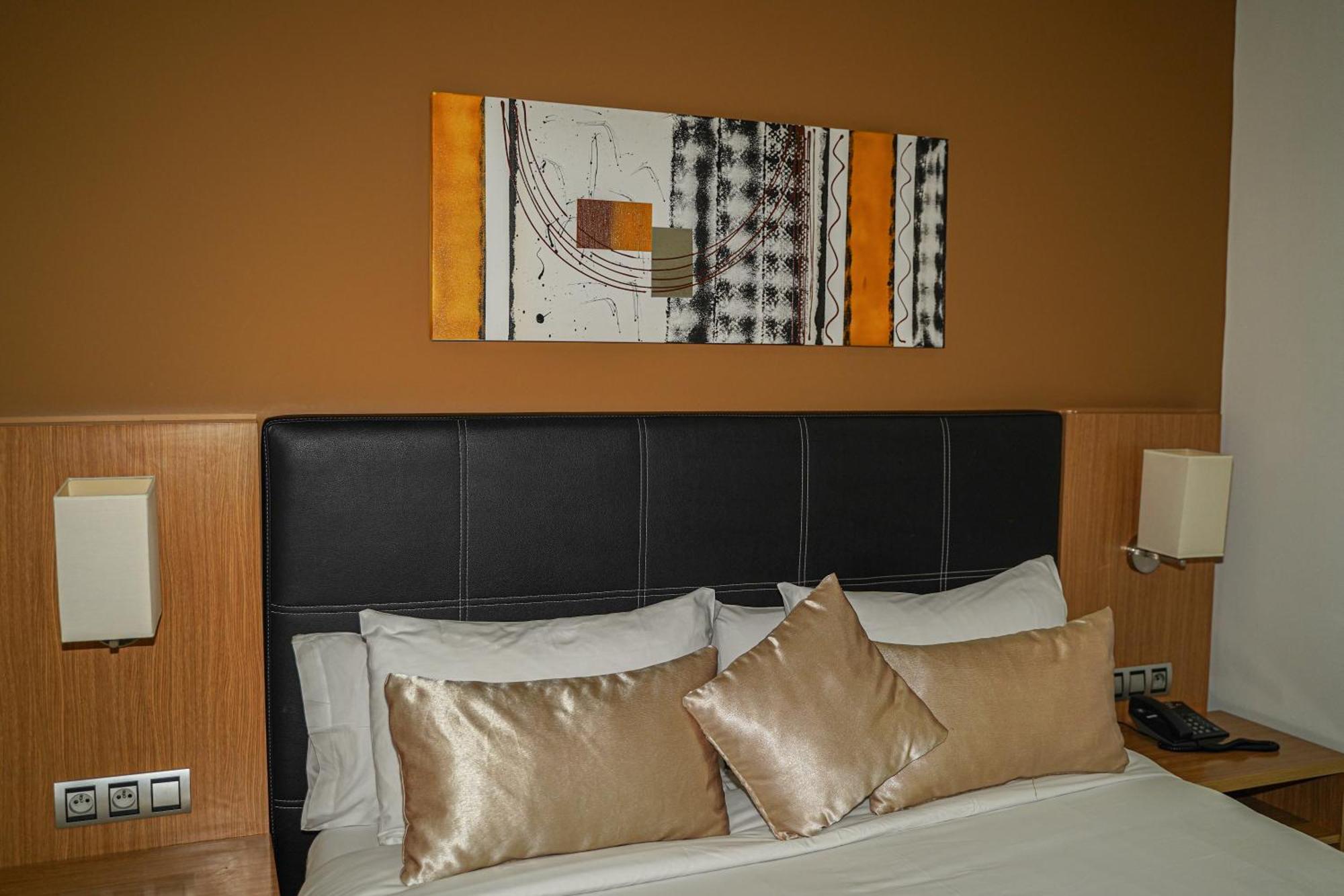 Prestige Hotel & Spa เทโทอัน ภายนอก รูปภาพ